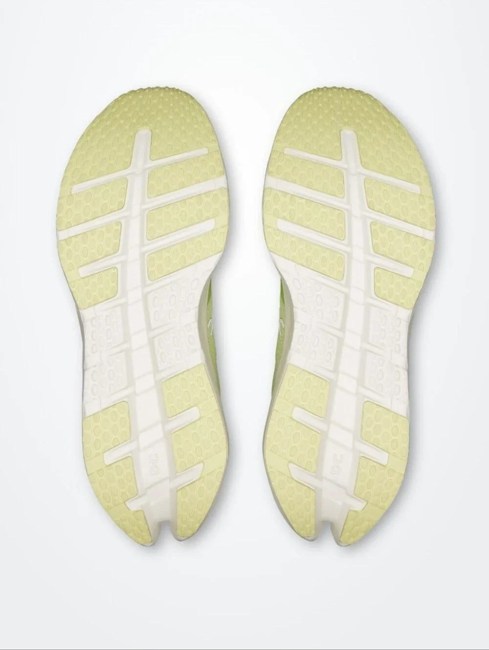 On Running FIRE! NIB! Cloudrunner 3 in Linen & Ivory. Sz 11. R2S!